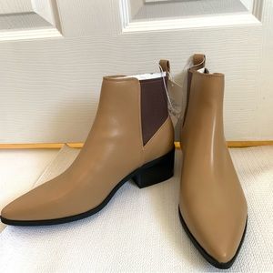 Tan Gwen low Chelsea boot - A New Day bootie
